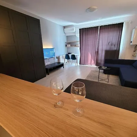 Garsoniera -zona Gorjului- In Rezidential Bukarest
